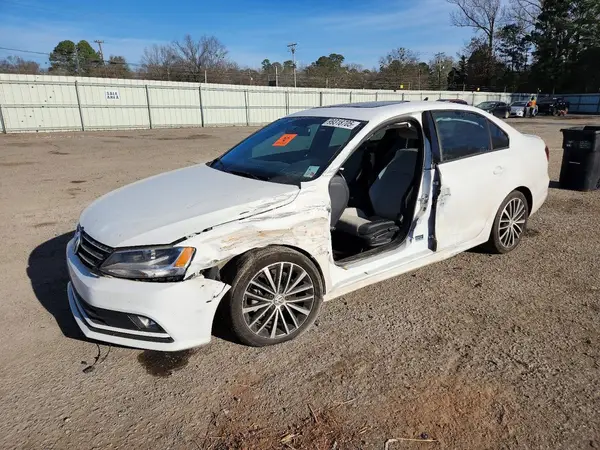 3VWD17AJXGM343613 2016 VOLKSWAGEN JETTA - Image 1