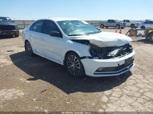 3VWD17AJXGM343871 2016 VOLKSWAGEN JETTA - Image 1