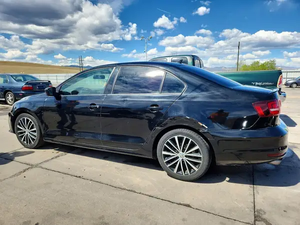 3VWD17AJXGM364901 2016 VOLKSWAGEN JETTA - Image 2