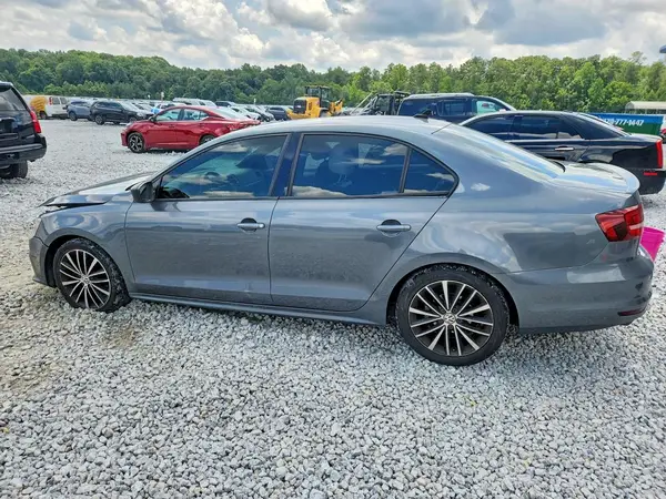 3VWD17AJXGM399972 2016 VOLKSWAGEN JETTA - Image 2