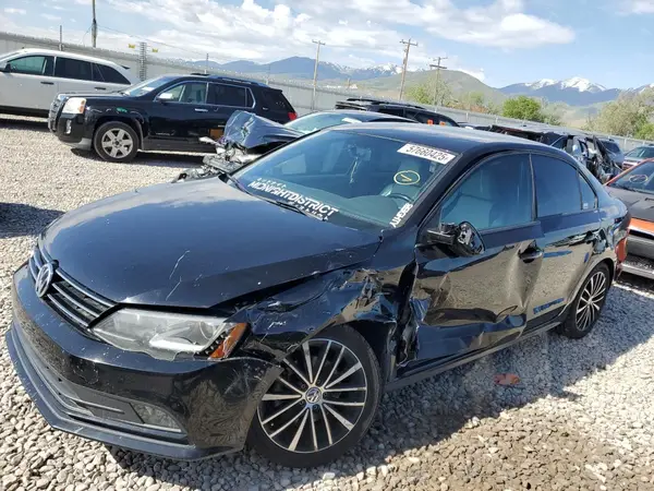 3VWD17AJXGM402031 2016 VOLKSWAGEN JETTA - Image 1