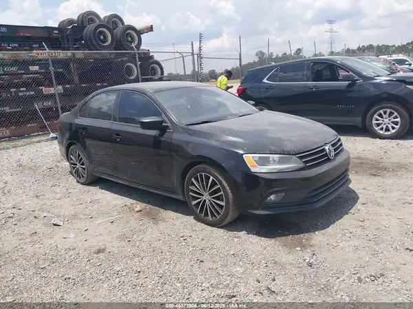 3VWD17AJXGM410758 2016 VOLKSWAGEN JETTA - Image 1
