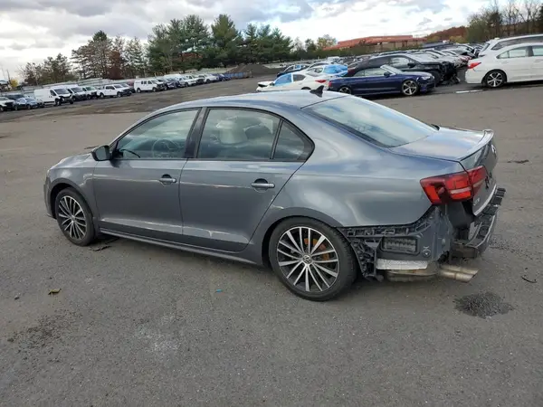 3VWD17AJXGM410887 2016 VOLKSWAGEN JETTA - Image 2