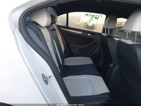 3VWD17AJXHM300018 2017 VOLKSWAGEN JETTA - Image 8