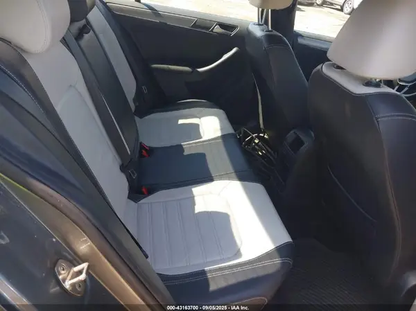 3VWD17AJXHM301928 2017 VOLKSWAGEN JETTA - Image 8