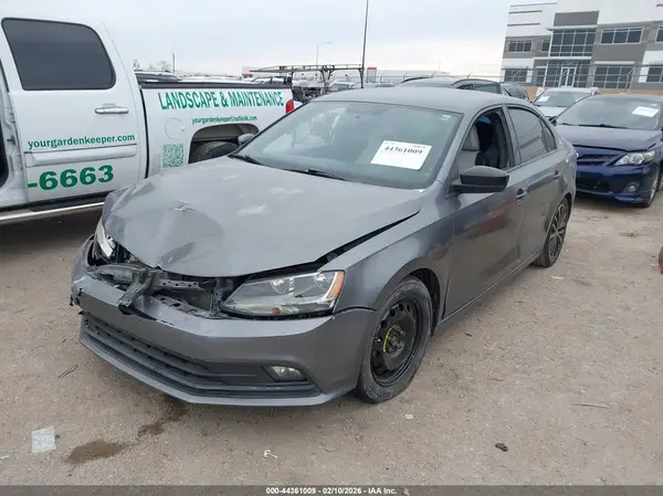 3VWD17AJXHM326943 2017 VOLKSWAGEN JETTA - Image 2