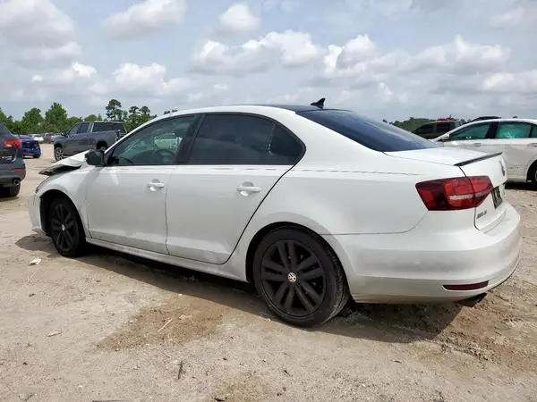 3VWD17AJXJM207134 2018 VOLKSWAGEN JETTA - Image 2