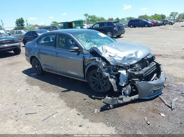 3VWD17AJXJM208364 2018 VOLKSWAGEN JETTA - Image 1