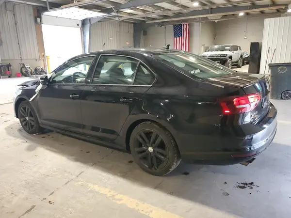 3VWD17AJXJM233555 2018 VOLKSWAGEN JETTA - Image 2