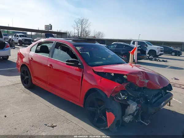3VWD17AJXJM236679 2018 VOLKSWAGEN JETTA - Image 1