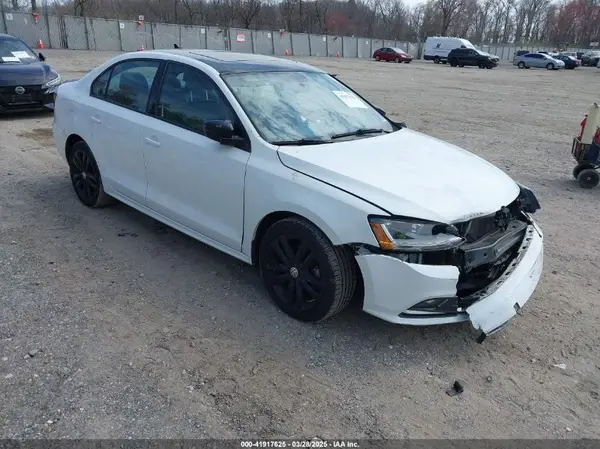 3VWD17AJXJM251750 2018 VOLKSWAGEN JETTA - Image 1