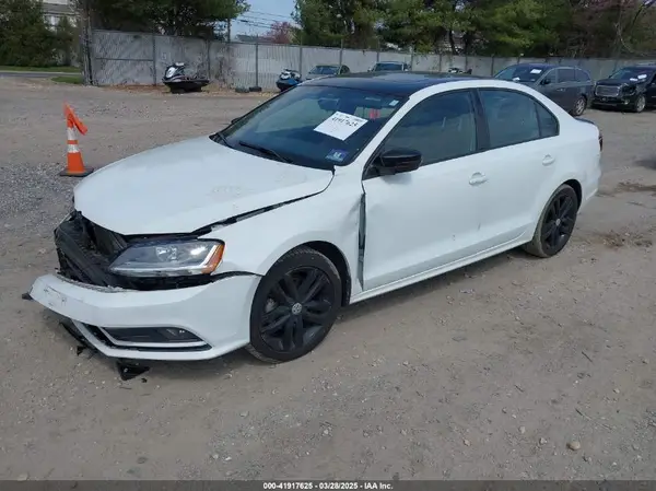 3VWD17AJXJM251750 2018 VOLKSWAGEN JETTA - Image 2
