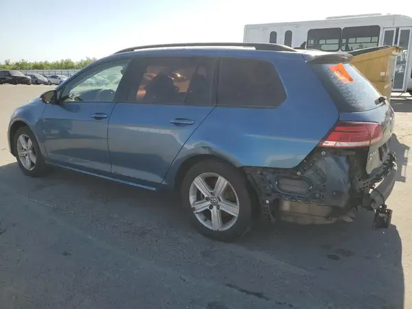 3VWD17AU5JM751731 2018 VOLKSWAGEN GOLF - Image 2