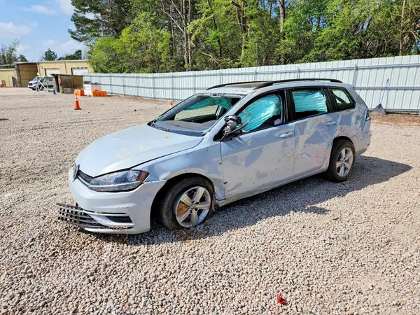 3VWD17AU6JM766769 2018 VOLKSWAGEN GOLF - Image 1
