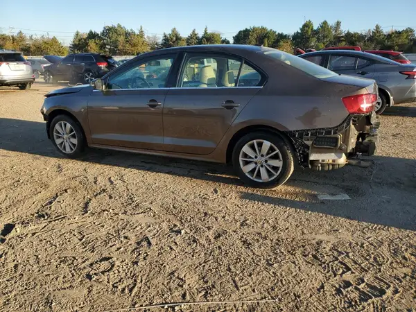 3VWD67AJ0GM202972 2016 VOLKSWAGEN JETTA - Image 2