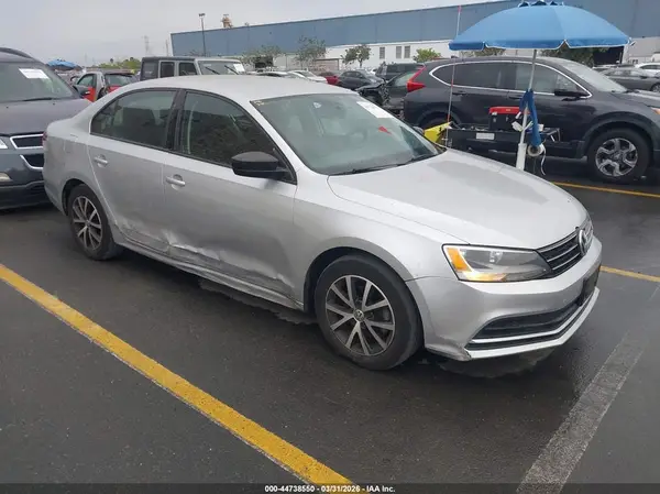 3VWD67AJ0GM249810 2016 VOLKSWAGEN JETTA - Image 1