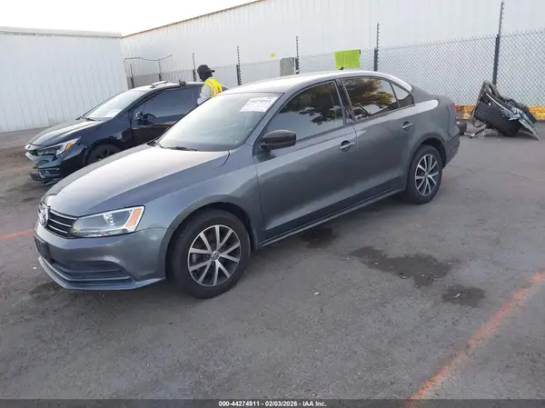 3VWD67AJ0GM255834 2016 VOLKSWAGEN JETTA - Image 2