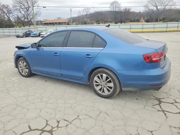 3VWD67AJ0GM256224 2016 VOLKSWAGEN JETTA - Image 2
