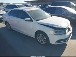 3VWD67AJ0GM261780 2016 VOLKSWAGEN JETTA
