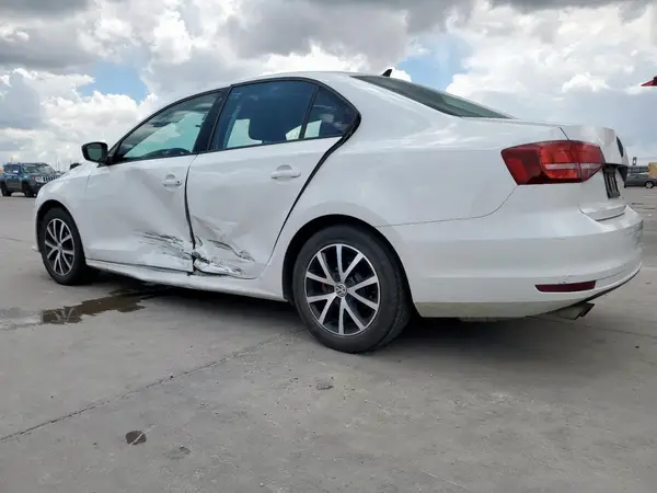 3VWD67AJ0GM281978 2016 VOLKSWAGEN JETTA - Image 2