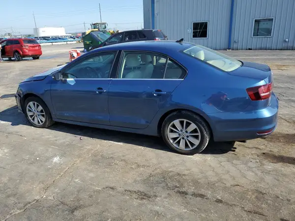 3VWD67AJ0GM353388 2016 VOLKSWAGEN JETTA - Image 2