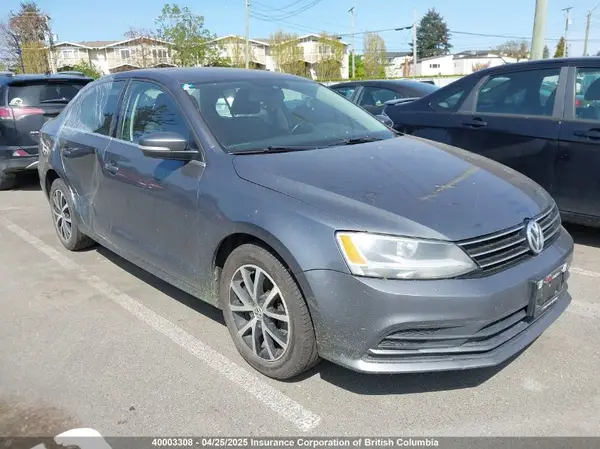 3VWD67AJ0GM378629 2016 VOLKSWAGEN JETTA - Image 1