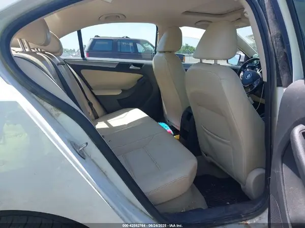 3VWD67AJ0GM397911 2016 VOLKSWAGEN JETTA - Image 8