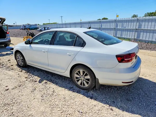 3VWD67AJ0GM398962 2016 VOLKSWAGEN JETTA - Image 2