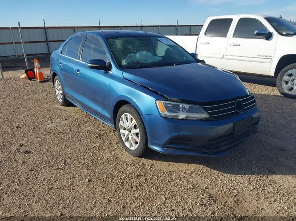 3VWD67AJ0GM405134 2016 VOLKSWAGEN JETTA - Image 1