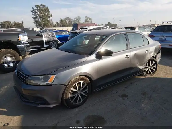 3VWD67AJ0GM406090 2016 VOLKSWAGEN JETTA - Image 2