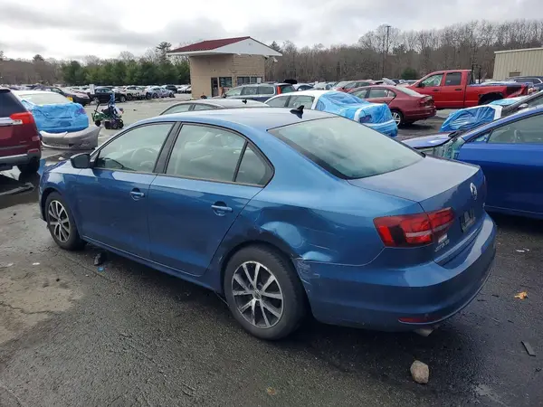 3VWD67AJ0GM411872 2016 VOLKSWAGEN JETTA - Image 2