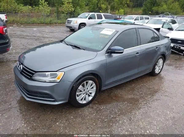 3VWD67AJ1GM209879 2016 VOLKSWAGEN JETTA - Image 2