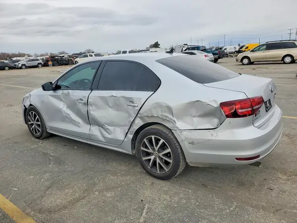 3VWD67AJ1GM234586 2016 VOLKSWAGEN JETTA - Image 2