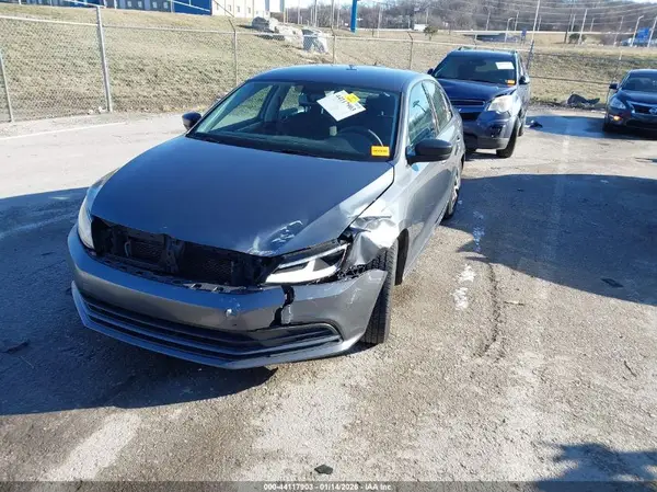 3VWD67AJ1GM259682 2016 VOLKSWAGEN JETTA - Image 2