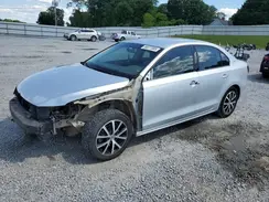 3VWD67AJ1GM261061 2016 VOLKSWAGEN JETTA