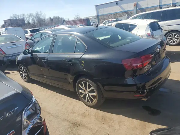 3VWD67AJ1GM261951 2016 VOLKSWAGEN JETTA - Image 2