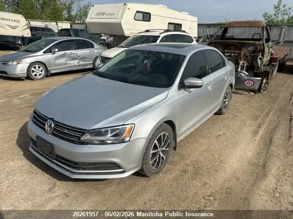 3VWD67AJ1GM271525 2016 VOLKSWAGEN JETTA - Image 2
