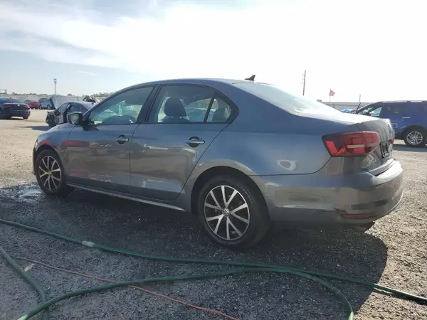 3VWD67AJ1GM277048 2016 VOLKSWAGEN JETTA - Image 2