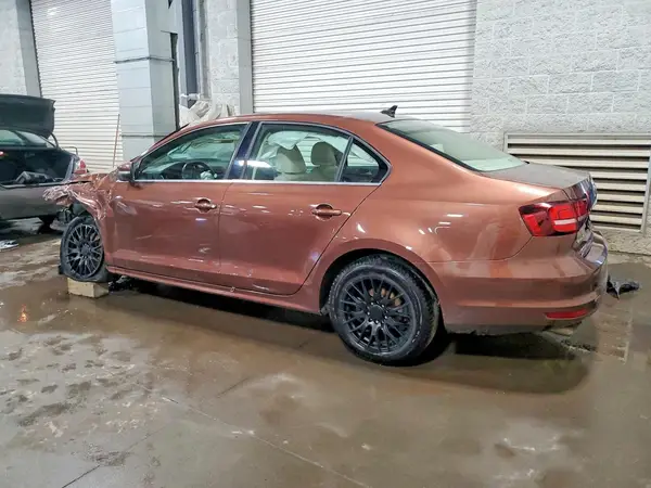 3VWD67AJ1GM312414 2016 VOLKSWAGEN JETTA - Image 2
