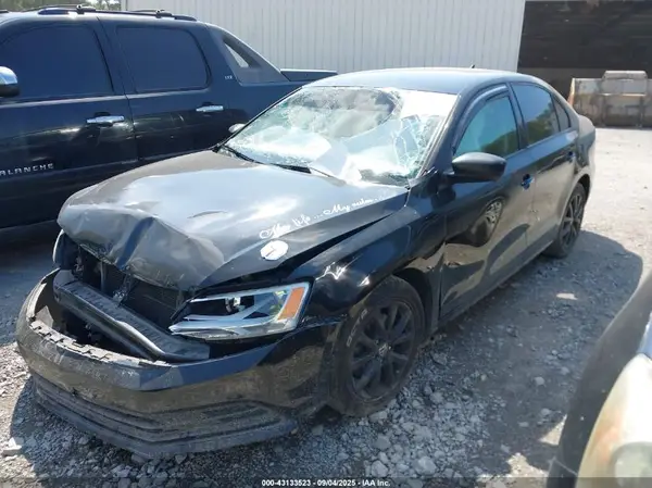 3VWD67AJ1GM321534 2016 VOLKSWAGEN JETTA - Image 2