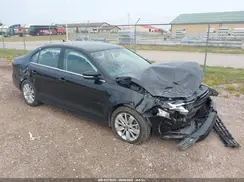 3VWD67AJ1GM329682 2016 VOLKSWAGEN JETTA