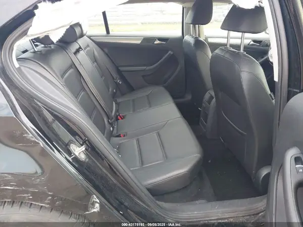 3VWD67AJ1GM329682 2016 VOLKSWAGEN JETTA - Image 8