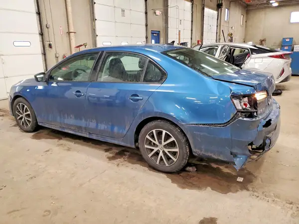 3VWD67AJ1GM339080 2016 VOLKSWAGEN JETTA - Image 2