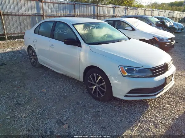 3VWD67AJ1GM360351 2016 VOLKSWAGEN JETTA - Image 1