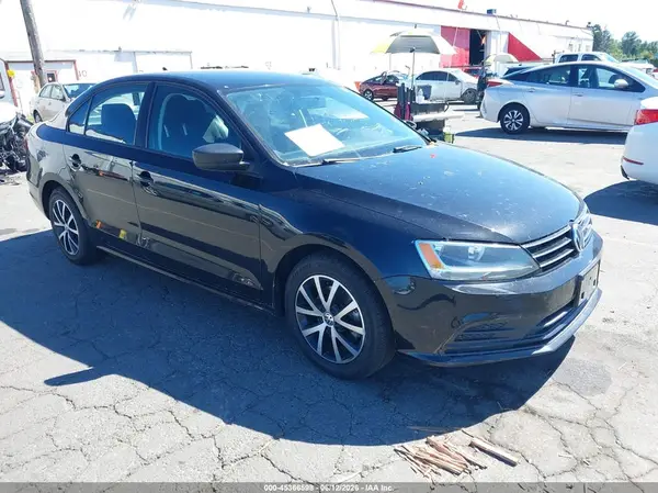 3VWD67AJ1GM365064 2016 VOLKSWAGEN JETTA - Image 1