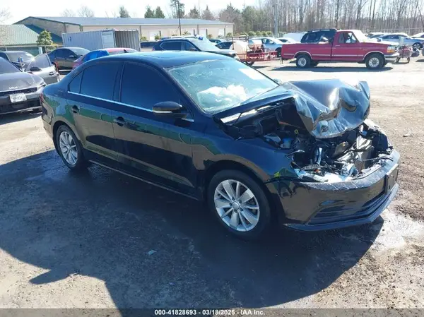3VWD67AJ1GM369678 2016 VOLKSWAGEN JETTA - Image 1