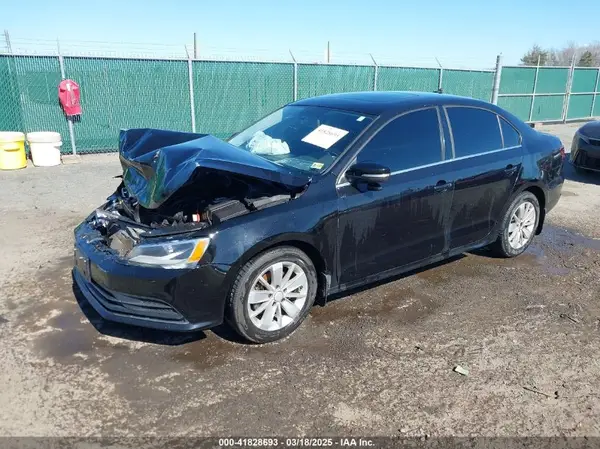 3VWD67AJ1GM369678 2016 VOLKSWAGEN JETTA - Image 2