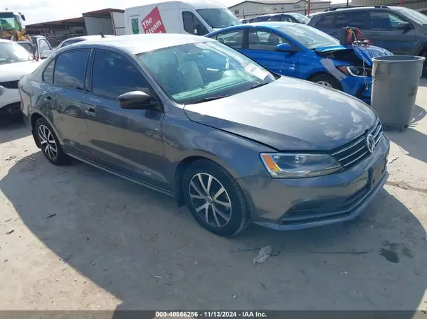 3VWD67AJ1GM371740 2016 VOLKSWAGEN JETTA - Image 1