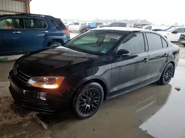 3VWD67AJ1GM379532 2016 VOLKSWAGEN JETTA - Image 1