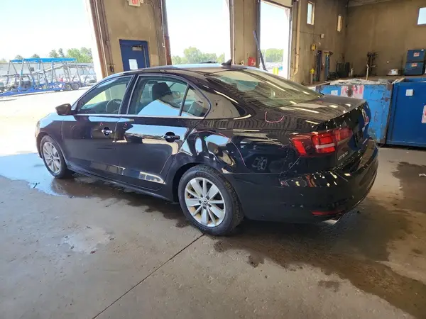 3VWD67AJ1GM380325 2016 VOLKSWAGEN JETTA - Image 2